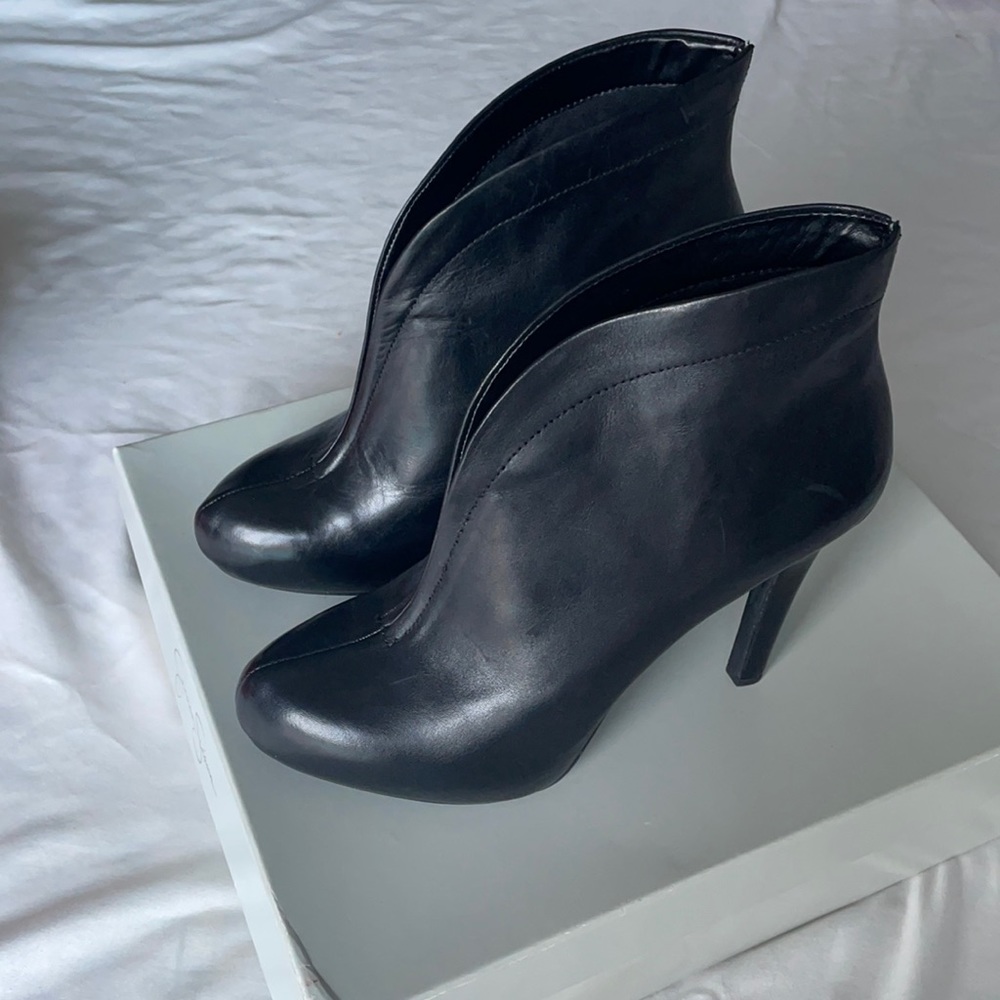 Jessica Simpson Women’s size 6.5, boots